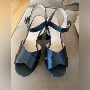 Black platform sandals like new!